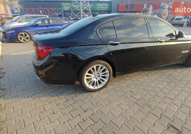 Чорний БМВ 7 Серія, об'ємом двигуна 2.98 л та пробігом 125 тис. км за 18000 $, фото 8 на Automoto.ua