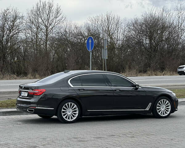 Чорний БМВ 7 Серія, об'ємом двигуна 2.98 л та пробігом 270 тис. км за 28000 $, фото 2 на Automoto.ua