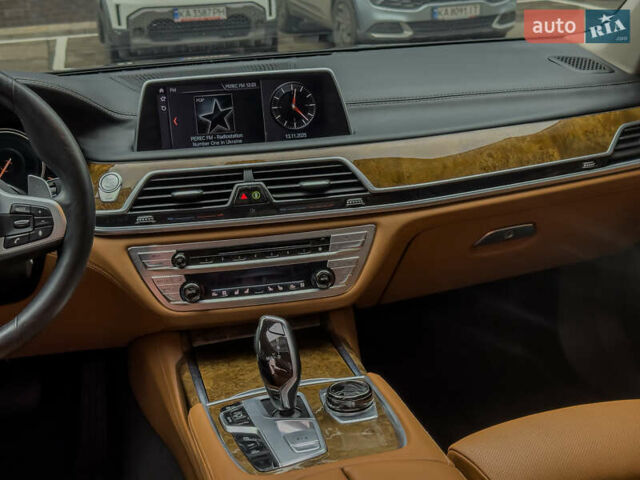 Черный БМВ 7 Серия, объемом двигателя 4.4 л и пробегом 185 тыс. км за 24700 $, фото 33 на Automoto.ua