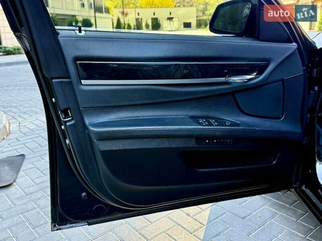 Черный БМВ 7 Серия, объемом двигателя 3 л и пробегом 230 тыс. км за 20900 $, фото 89 на Automoto.ua
