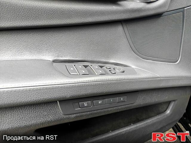 Черный БМВ 7 Серия, объемом двигателя 3 л и пробегом 200 тыс. км за 15500 $, фото 12 на Automoto.ua