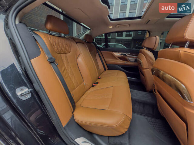 Черный БМВ 7 Серия, объемом двигателя 4.4 л и пробегом 185 тыс. км за 24700 $, фото 53 на Automoto.ua