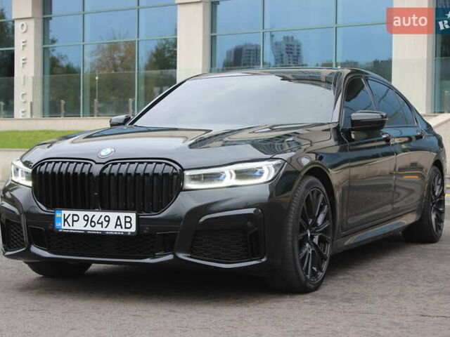 БМВ 7 Серия 2015 в Днепре (Днепропетровске) на Automoto.ua Черный БМВ 7 Серия, объемом двигателя 2.99 л и пробегом 170 тыс. км за 37500 $, фото 1 на Automoto.ua