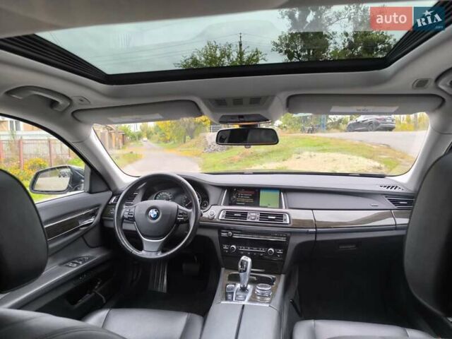 Черный БМВ 7 Серия, объемом двигателя 2.98 л и пробегом 130 тыс. км за 20900 $, фото 29 на Automoto.ua