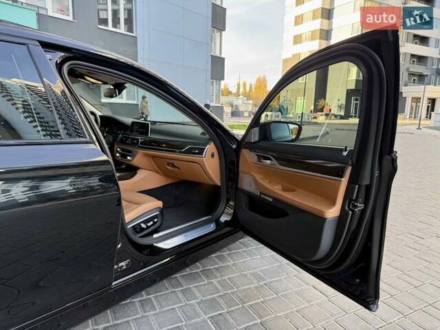 Чорний БМВ 7 Серія, об'ємом двигуна 2.01 л та пробігом 160 тис. км за 36999 $, фото 58 на Automoto.ua