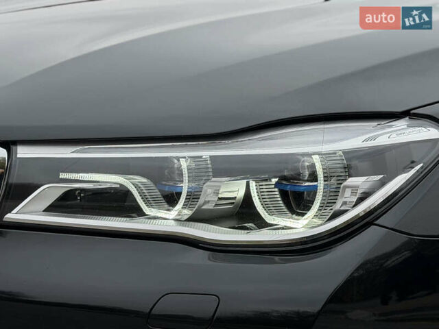 Черный БМВ 7 Серия, объемом двигателя 4.39 л и пробегом 18 тыс. км за 63000 $, фото 11 на Automoto.ua