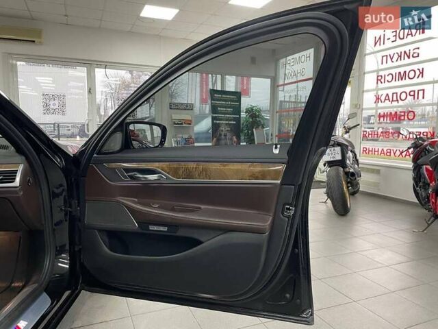 Черный БМВ 7 Серия, объемом двигателя 2.99 л и пробегом 178 тыс. км за 39990 $, фото 47 на Automoto.ua