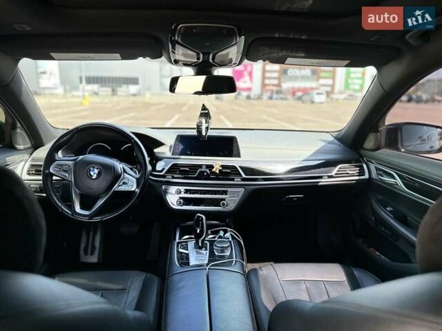 Черный БМВ 7 Серия, объемом двигателя 2.98 л и пробегом 125 тыс. км за 34500 $, фото 19 на Automoto.ua