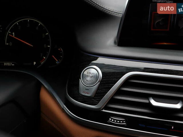 Черный БМВ 7 Серия, объемом двигателя 4.4 л и пробегом 228 тыс. км за 26400 $, фото 23 на Automoto.ua