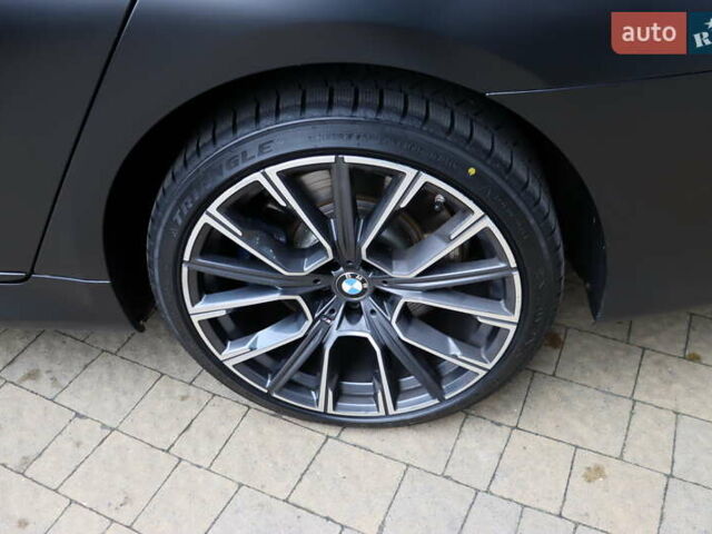 Черный БМВ 7 Серия, объемом двигателя 4.4 л и пробегом 228 тыс. км за 26400 $, фото 9 на Automoto.ua