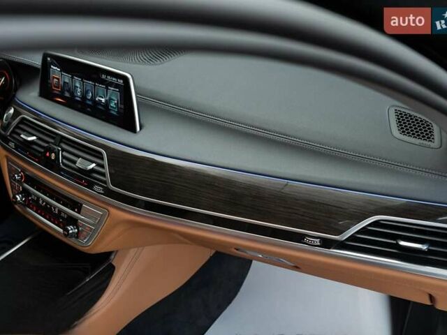 Черный БМВ 7 Серия, объемом двигателя 2 л и пробегом 110 тыс. км за 35000 $, фото 30 на Automoto.ua