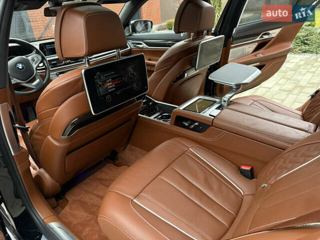Чорний БМВ 7 Серія, об'ємом двигуна 4.39 л та пробігом 183 тис. км за 29900 $, фото 17 на Automoto.ua