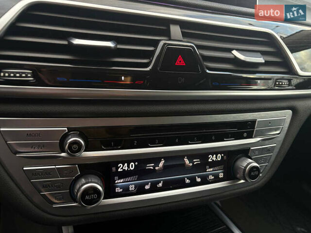 Черный БМВ 7 Серия, объемом двигателя 2.99 л и пробегом 175 тыс. км за 39550 $, фото 19 на Automoto.ua