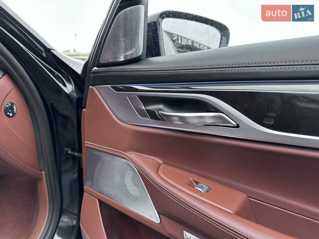 Чорний БМВ 7 Серія, об'ємом двигуна 4.39 л та пробігом 183 тис. км за 29900 $, фото 32 на Automoto.ua