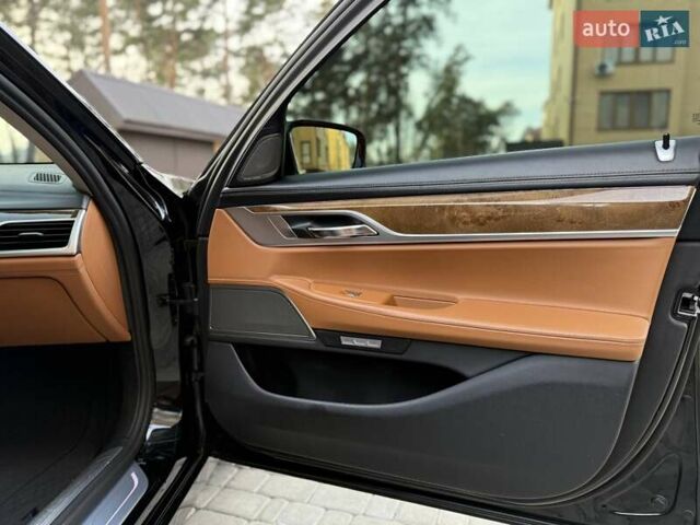 Чорний БМВ 7 Серія, об'ємом двигуна 3 л та пробігом 187 тис. км за 25400 $, фото 44 на Automoto.ua