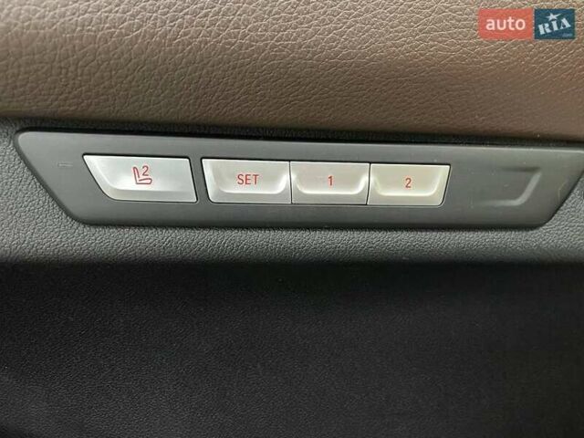 Чорний БМВ 7 Серія, об'ємом двигуна 2.99 л та пробігом 178 тис. км за 38490 $, фото 43 на Automoto.ua