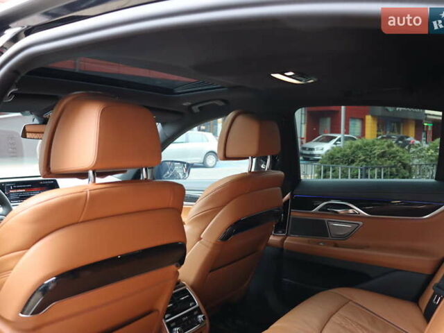 Черный БМВ 7 Серия, объемом двигателя 4.4 л и пробегом 228 тыс. км за 26400 $, фото 39 на Automoto.ua