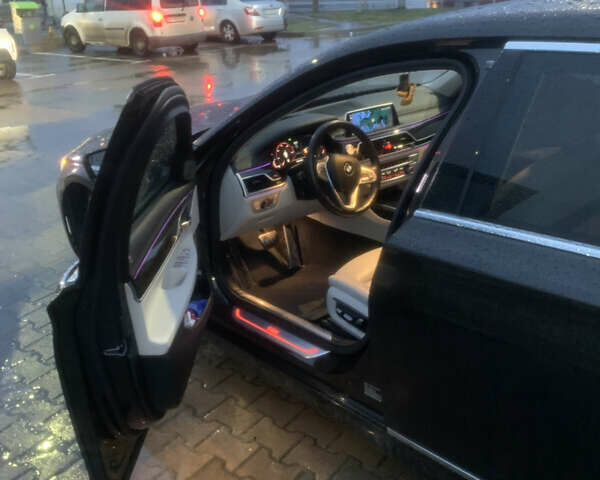 Чорний БМВ 7 Серія, об'ємом двигуна 3 л та пробігом 78 тис. км за 33000 $, фото 20 на Automoto.ua