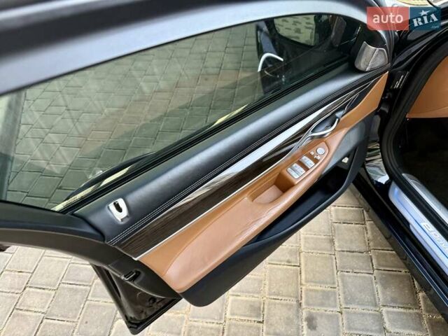 Чорний БМВ 7 Серія, об'ємом двигуна 2.01 л та пробігом 160 тис. км за 36999 $, фото 43 на Automoto.ua
