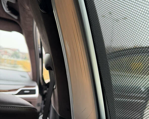 Черный БМВ 7 Серия, объемом двигателя 4.39 л и пробегом 18 тыс. км за 63000 $, фото 54 на Automoto.ua