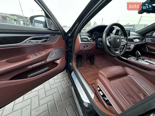Черный БМВ 7 Серия, объемом двигателя 4.39 л и пробегом 183 тыс. км за 31900 $, фото 23 на Automoto.ua
