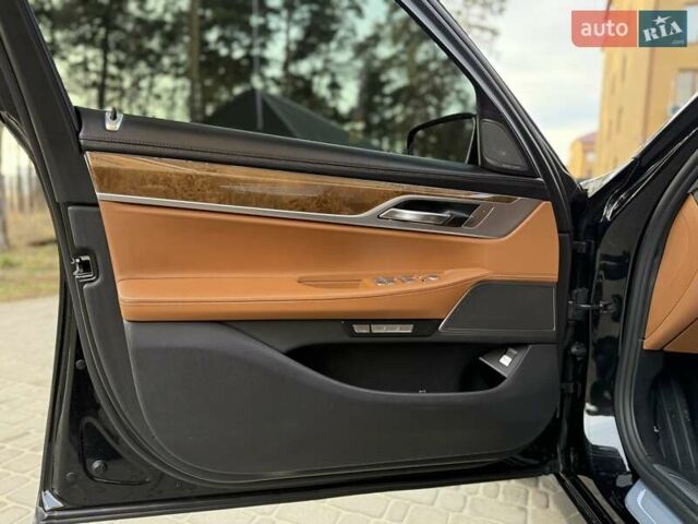 Чорний БМВ 7 Серія, об'ємом двигуна 3 л та пробігом 187 тис. км за 25400 $, фото 30 на Automoto.ua