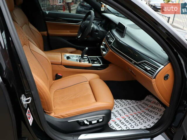 Черный БМВ 7 Серия, объемом двигателя 4.4 л и пробегом 228 тыс. км за 26400 $, фото 50 на Automoto.ua