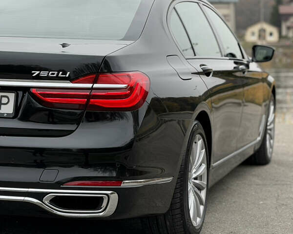 Черный БМВ 7 Серия, объемом двигателя 4.39 л и пробегом 18 тыс. км за 63000 $, фото 24 на Automoto.ua