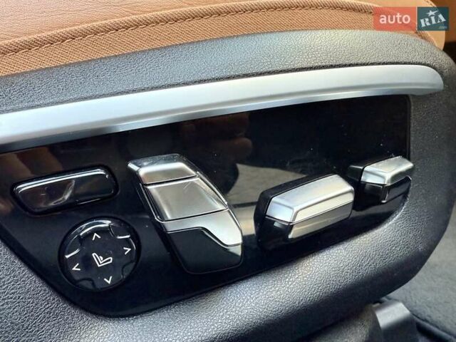 Чорний БМВ 7 Серія, об'ємом двигуна 2.01 л та пробігом 160 тис. км за 36999 $, фото 59 на Automoto.ua