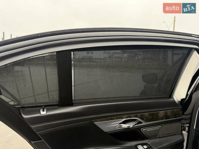 Черный БМВ 7 Серия, объемом двигателя 3 л и пробегом 120 тыс. км за 38000 $, фото 28 на Automoto.ua