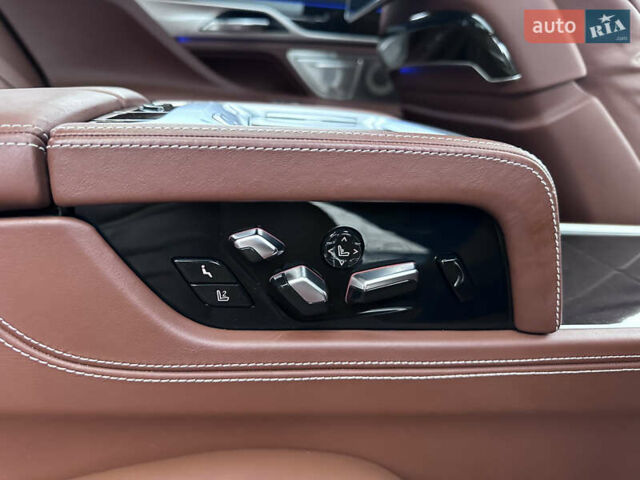 Черный БМВ 7 Серия, объемом двигателя 4.39 л и пробегом 183 тыс. км за 31900 $, фото 38 на Automoto.ua