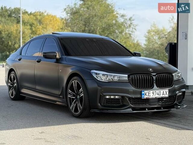 Черный БМВ 7 Серия, объемом двигателя 2.98 л и пробегом 75 тыс. км за 32500 $, фото 15 на Automoto.ua