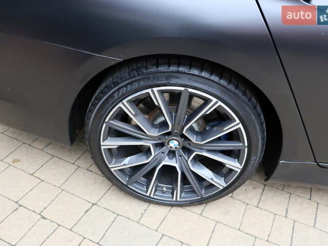 Черный БМВ 7 Серия, объемом двигателя 4.4 л и пробегом 228 тыс. км за 26400 $, фото 4 на Automoto.ua