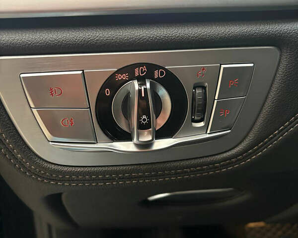 Черный БМВ 7 Серия, объемом двигателя 2.99 л и пробегом 175 тыс. км за 39550 $, фото 8 на Automoto.ua