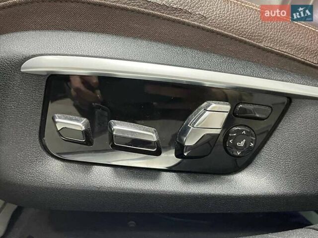 Черный БМВ 7 Серия, объемом двигателя 2.99 л и пробегом 178 тыс. км за 39990 $, фото 32 на Automoto.ua