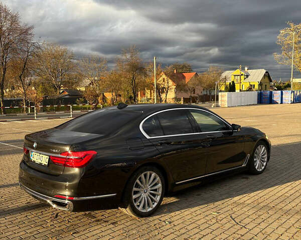 Черный БМВ 7 Серия, объемом двигателя 2.99 л и пробегом 175 тыс. км за 39550 $, фото 4 на Automoto.ua