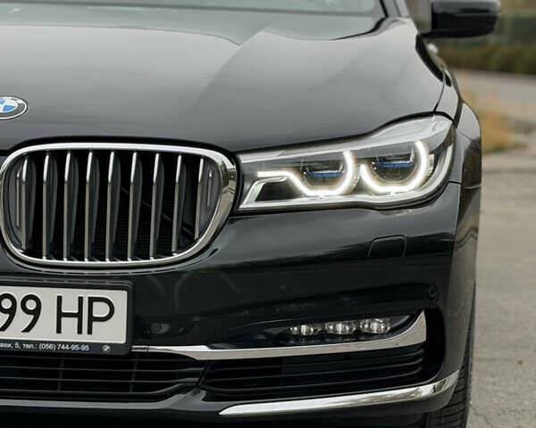 Черный БМВ 7 Серия, объемом двигателя 4.39 л и пробегом 18 тыс. км за 63000 $, фото 14 на Automoto.ua