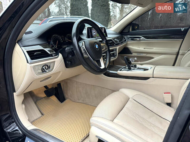 Черный БМВ 7 Серия, объемом двигателя 3 л и пробегом 179 тыс. км за 34000 $, фото 20 на Automoto.ua