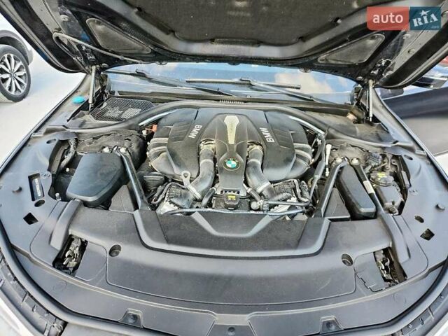 Черный БМВ 7 Серия, объемом двигателя 4.4 л и пробегом 159 тыс. км за 7800 $, фото 10 на Automoto.ua
