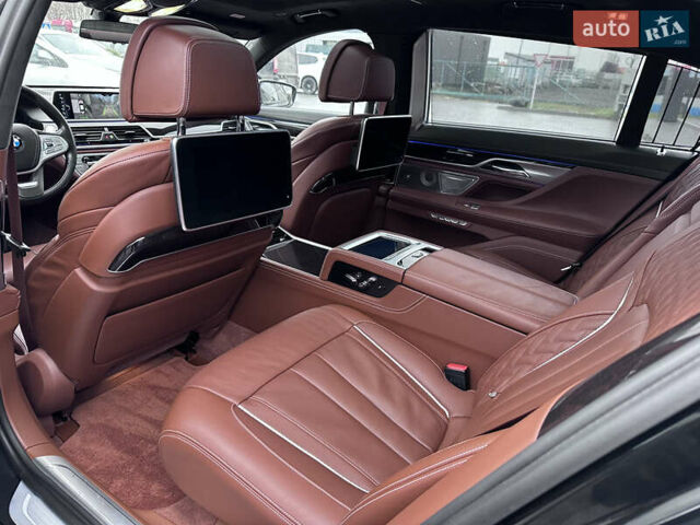 Черный БМВ 7 Серия, объемом двигателя 4.39 л и пробегом 183 тыс. км за 31900 $, фото 27 на Automoto.ua