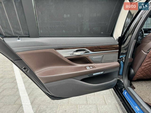Черный БМВ 7 Серия, объемом двигателя 2.99 л и пробегом 178 тыс. км за 42500 $, фото 7 на Automoto.ua
