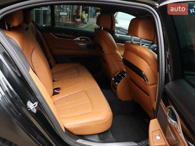 Черный БМВ 7 Серия, объемом двигателя 4.4 л и пробегом 228 тыс. км за 26400 $, фото 47 на Automoto.ua