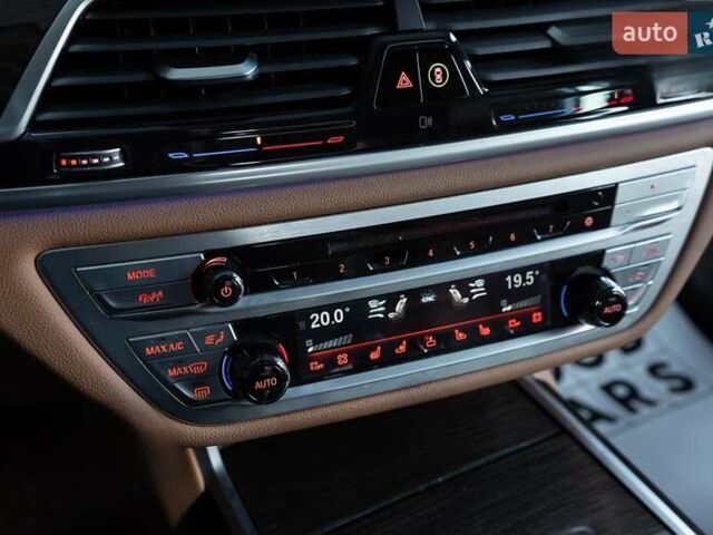 Черный БМВ 7 Серия, объемом двигателя 2 л и пробегом 110 тыс. км за 35000 $, фото 38 на Automoto.ua