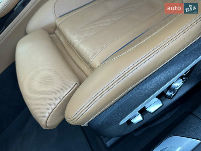 Черный БМВ 7 Серия, объемом двигателя 4.4 л и пробегом 220 тыс. км за 25500 $, фото 9 на Automoto.ua