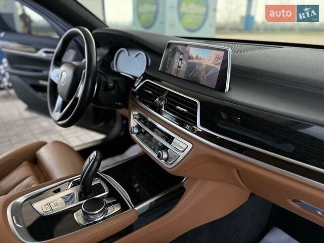 Черный БМВ 7 Серия, объемом двигателя 2.98 л и пробегом 75 тыс. км за 32500 $, фото 33 на Automoto.ua