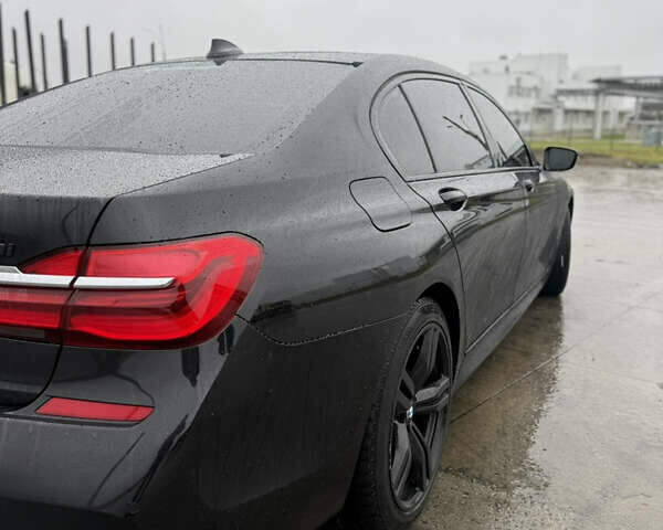 Черный БМВ 7 Серия, объемом двигателя 3 л и пробегом 120 тыс. км за 38000 $, фото 10 на Automoto.ua