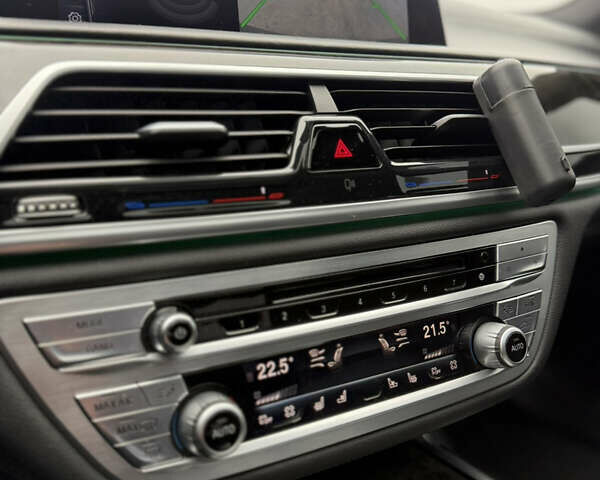 Черный БМВ 7 Серия, объемом двигателя 3 л и пробегом 120 тыс. км за 38000 $, фото 30 на Automoto.ua