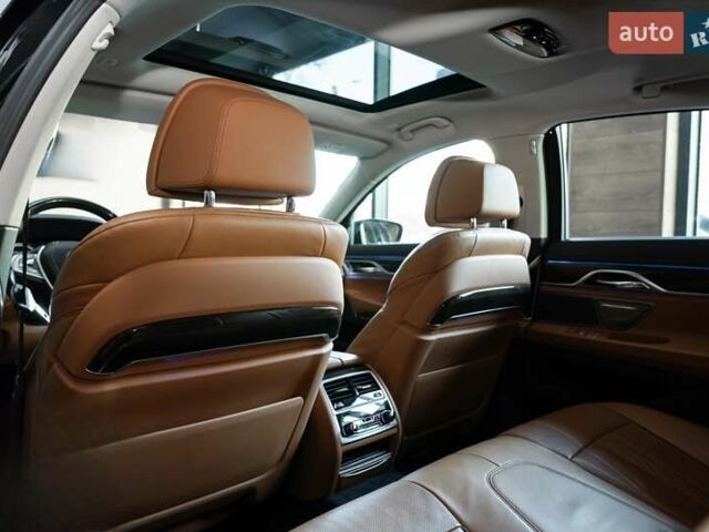 Черный БМВ 7 Серия, объемом двигателя 2 л и пробегом 110 тыс. км за 35000 $, фото 23 на Automoto.ua