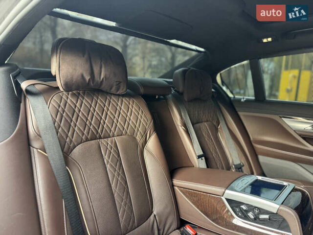 Черный БМВ 7 Серия, объемом двигателя 2.99 л и пробегом 178 тыс. км за 42500 $, фото 27 на Automoto.ua