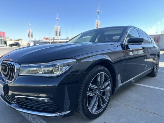 Чорний БМВ 7 Серія, об'ємом двигуна 3 л та пробігом 165 тис. км за 33700 $, фото 3 на Automoto.ua